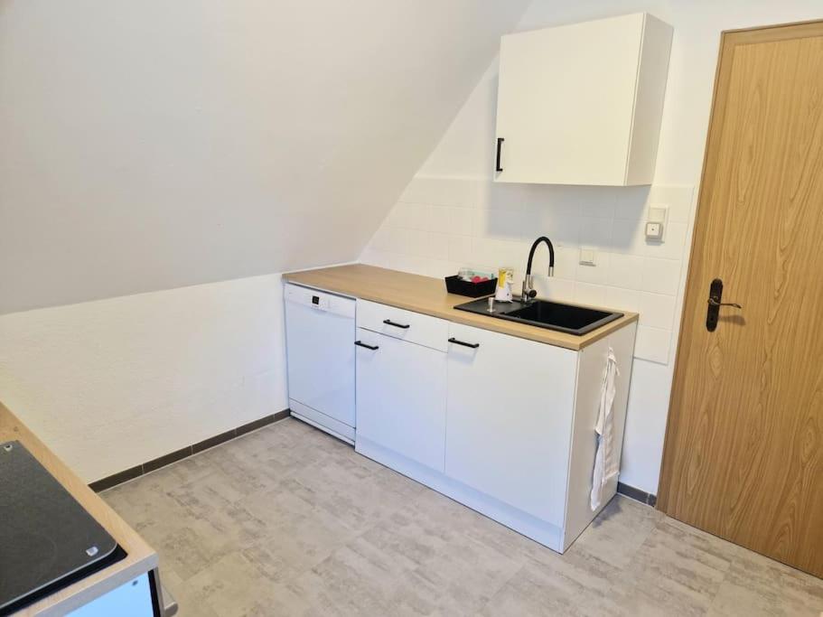 Gemuetliche Wohnung Direkt Am Kuestenkanal! Wardenburg Esterno foto