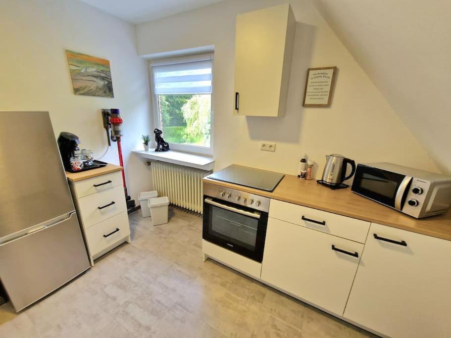 Gemuetliche Wohnung Direkt Am Kuestenkanal! Wardenburg Esterno foto