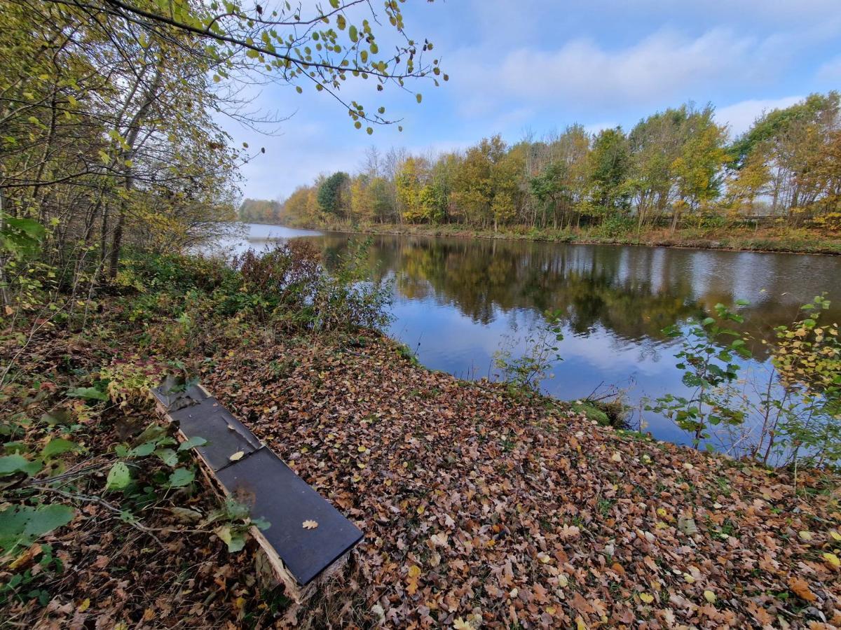 Gemuetliche Wohnung Direkt Am Kuestenkanal! Wardenburg Esterno foto