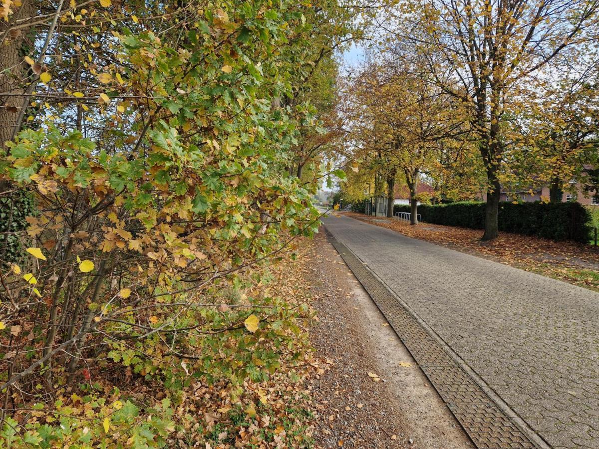 Gemuetliche Wohnung Direkt Am Kuestenkanal! Wardenburg Esterno foto