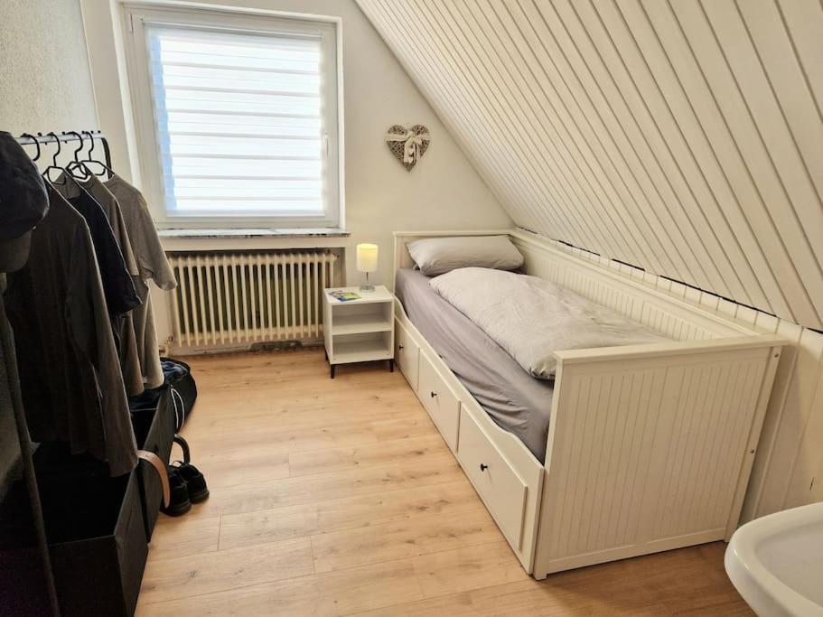 Gemuetliche Wohnung Direkt Am Kuestenkanal! Wardenburg Esterno foto