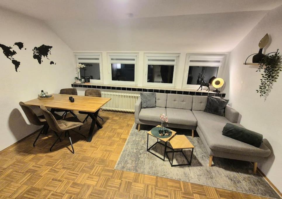 Gemuetliche Wohnung Direkt Am Kuestenkanal! Wardenburg Esterno foto